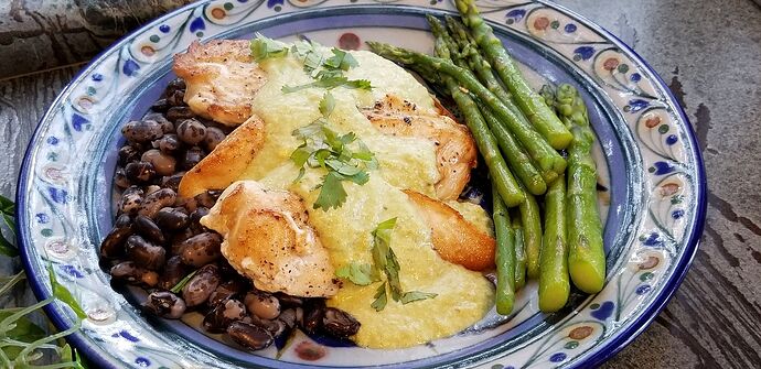 Chicken with Poblano Sauce