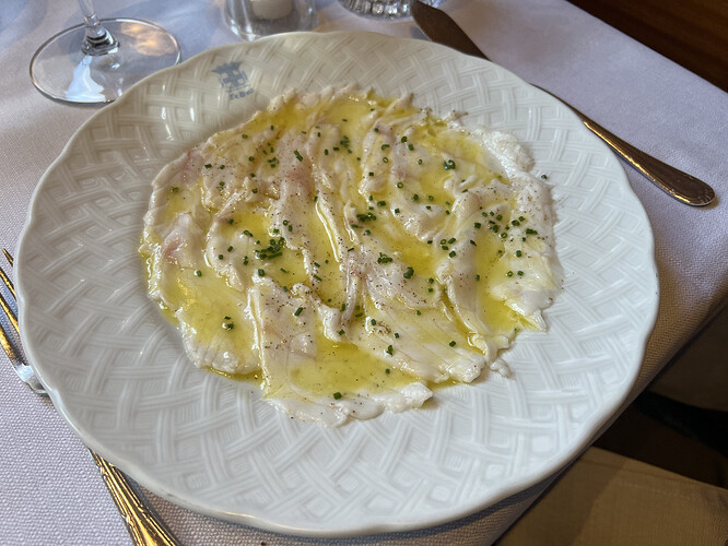 C971DCA9-583A-428C-BA82-B438D362076E_1_201_a