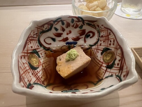 7E10E33D-C7D6-4F52-ADF3-9A355BE4B2D2_1_105_c