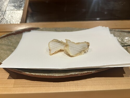 3C158EA9-4464-4C3B-B61A-F491821850C6_1_105_c