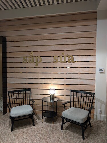 PXL_20251102_012155251