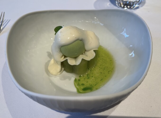 2D754C30-E0F3-49A8-8AE5-1F1CE7EC8D17_1_201_a