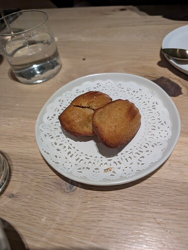 PXL_20251130_050150969