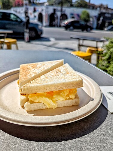 Egg sandwich