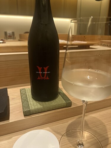 BBC82B0E-62FA-4A96-8FA8-8F32583C0B3E_1_105_c