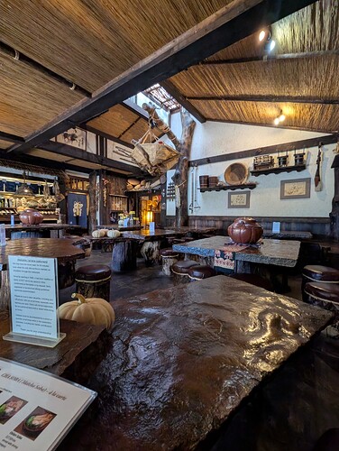 PXL_20251102_180313716